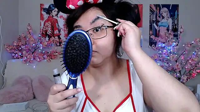 Moertomlly online show from April 7, 2026, 3:52 am