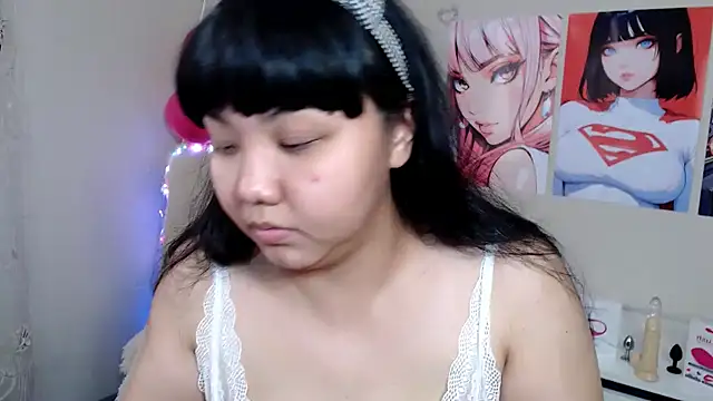 Snapshot of Moertomlly chatting on March 16, 2025, 6:42 am Moertomlly online show from March 16, 2025, 6:42 am