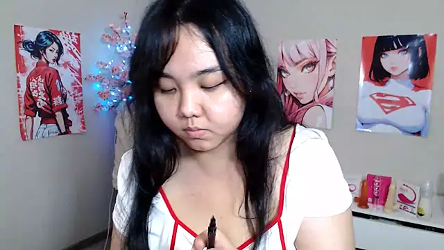 Moertomlly online show from November 18, 2025, 4:27 am