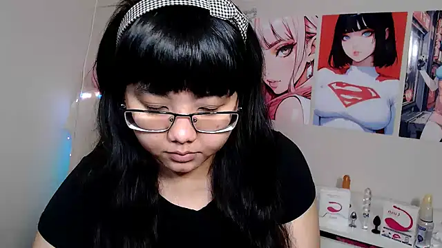 Snapshot of Moertomlly chatting on March 11, 2025, 3:14 am Moertomlly online show from March 11, 2025, 3:14 am