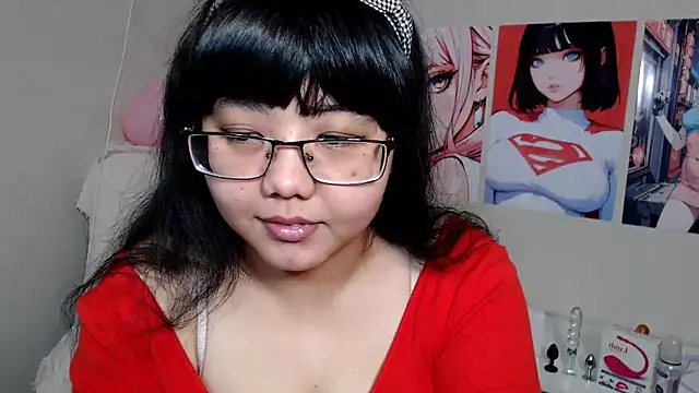 Snapshot of Moertomlly chatting on March 7, 2025, 3:19 am Moertomlly online show from March 7, 2025, 3:19 am