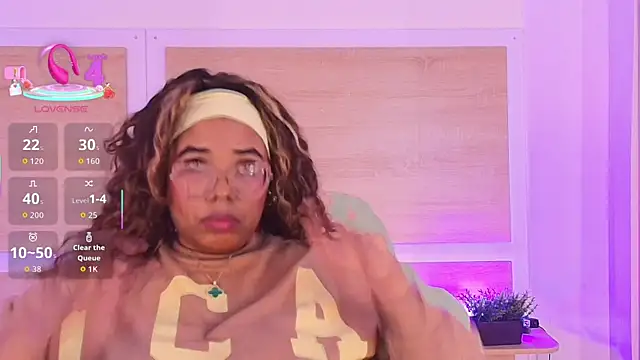  nickypurple  online show from November 27, 2025, 7:03 pm