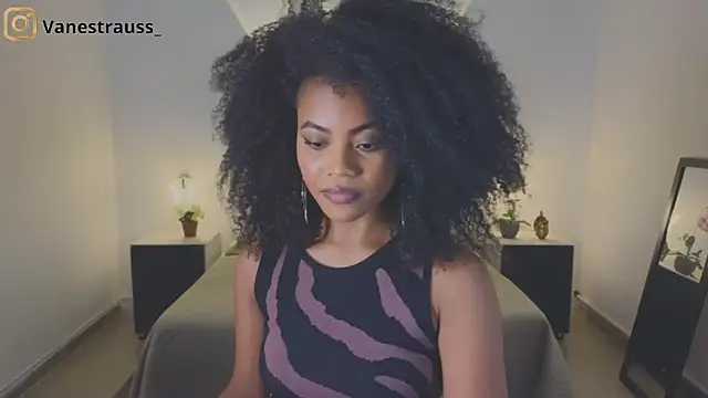 ShadayCarmell online show from October 2, 2025, 8:45 pm