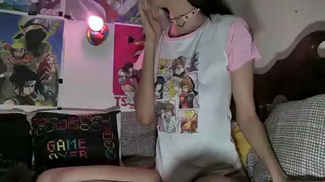 ArtemisChan online show from July 11, 2026, 2:12 am