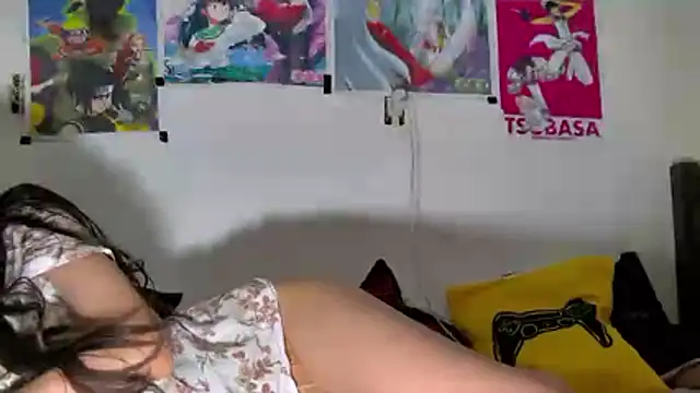 ArtemisChan online show from June 17, 2026, 2:33 am