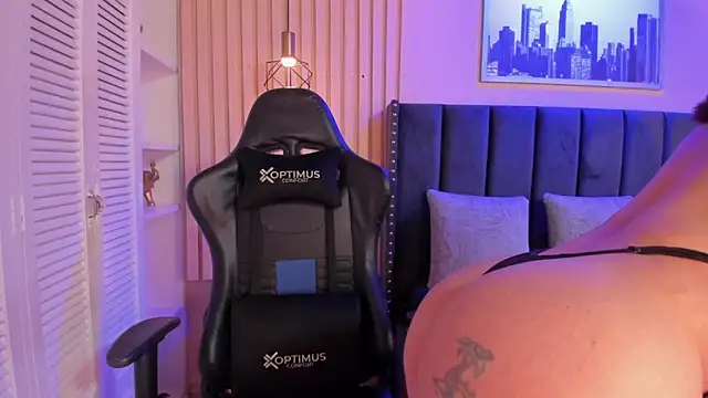 Snapshot of ashlye_miller_ chatting on September 11, 2025, 4:23 am ashlye miller online show from September 11, 2025, 4:23 am