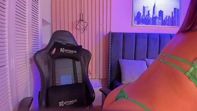 Snapshot of ashlye_miller_ chatting on March 13, 2025, 3:54 am ashlye miller online show from March 13, 2025, 3:54 am