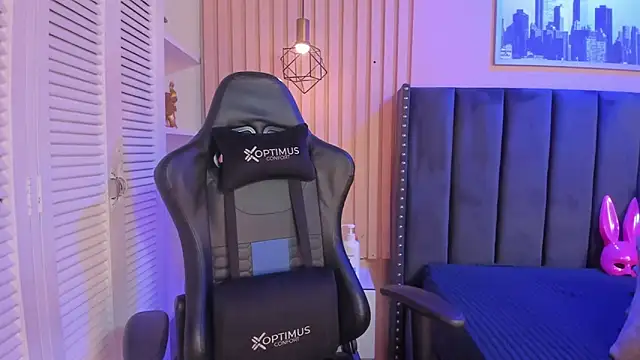 Snapshot of ashlye_miller_ chatting on October 10, 2025, 4:24 am ashlye miller online show from October 10, 2025, 4:24 am