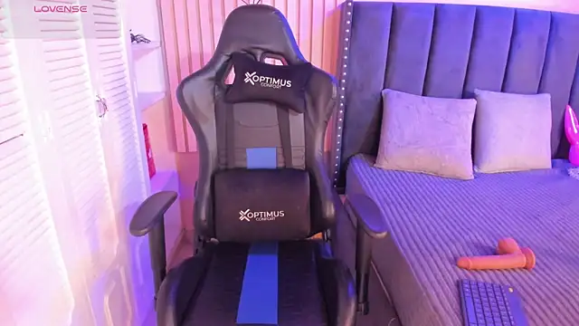 Snapshot of ashlye_miller_ chatting on February 19, 2025, 3:50 am ashlye miller online show from February 19, 2025, 3:50 am