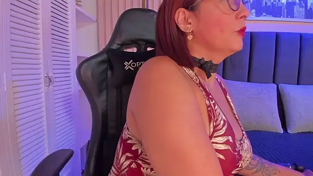 Snapshot of ashlye_miller_ chatting on October 5, 2025, 4:25 am ashlye miller online show from October 5, 2025, 4:25 am