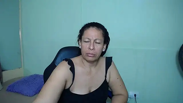 mature martina online show from February 26, 2025, 10:05 am
