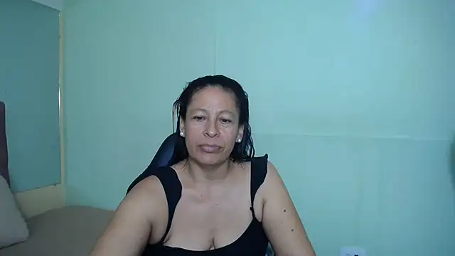mature martina online show from February 26, 2025, 1:46 am