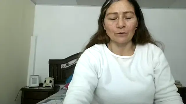 Snapshot of ruby-milf1 chatting on September 17, 2025, 11:40 pm ruby-milf1 online show from September 17, 2025, 11:40 pm