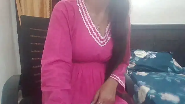 Sexy iknoor online show from May 28, 2026, 7:05 am