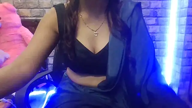 Snapshot of Sexy_iknoor chatting on October 8, 2025, 4:47 am Sexy iknoor online show from October 8, 2025, 4:47 am