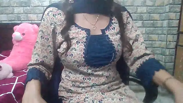 Snapshot of Sexy_iknoor chatting on September 18, 2025, 4:15 am Sexy iknoor online show from September 18, 2025, 4:15 am