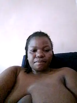 Snapshot of pretty-donna chatting on October 22, 2025, 5:29 am pretty-donna online show from October 22, 2025, 5:29 am