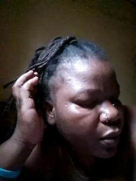 Snapshot of pretty-donna chatting on October 29, 2025, 5:17 am pretty-donna online show from October 29, 2025, 5:17 am