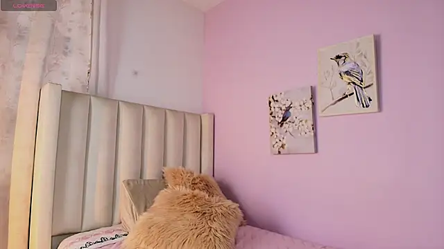 Mhia palmer online show from April 10, 2026, 3:52 pm