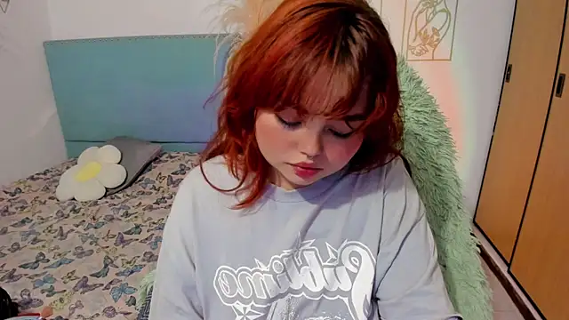 Snapshot of damn_that_booty chatting on September 23, 2025, 2:18 am damn that booty online show from September 23, 2025, 2:18 am