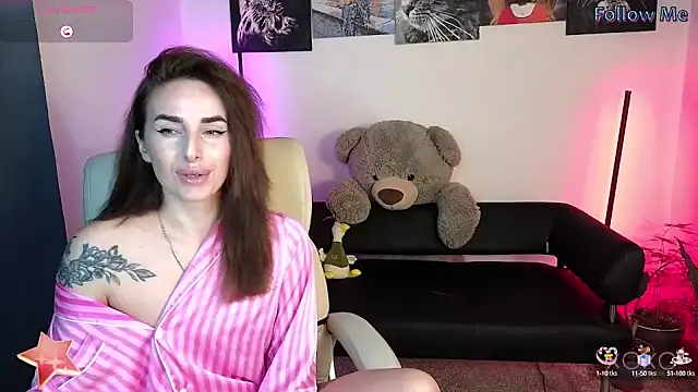 xx adrihanna xx online show from February 11, 2025, 6:44 pm