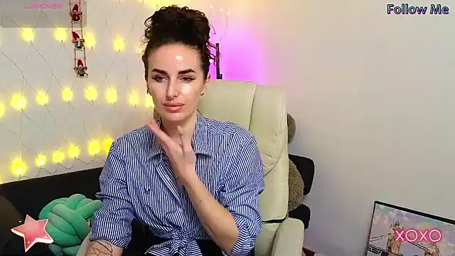 xx adrihanna xx online show from January 30, 2025, 4:24 pm