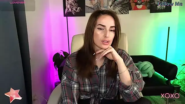 xx adrihanna xx online show from February 26, 2025, 5:31 pm