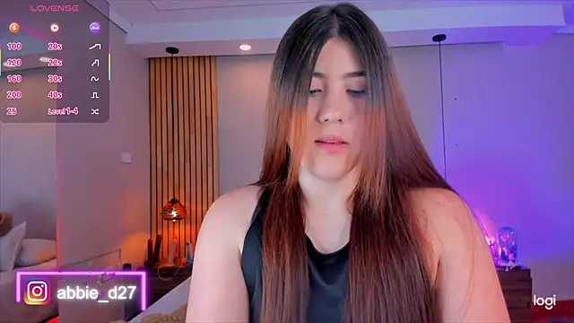 Snapshot of AbbieEdmond chatting on September 20, 2025, 4:17 am AbbieEdmond online show from September 20, 2025, 4:17 am