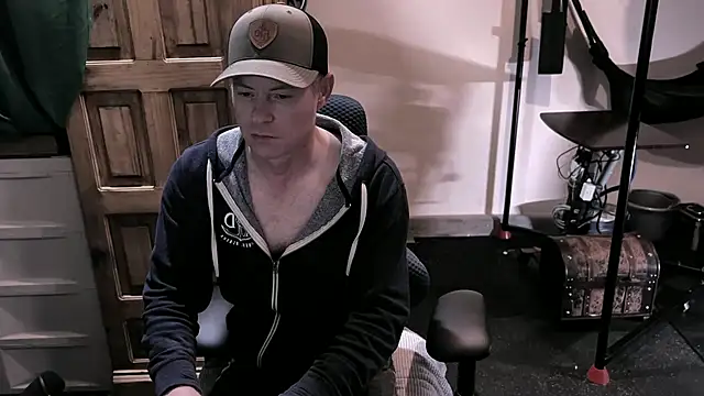 Snapshot of GymyXY chatting on March 7, 2025, 7:19 am GymyXY online show from March 7, 2025, 7:19 am