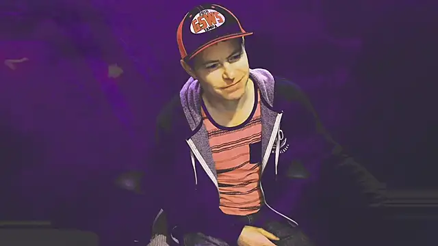 Snapshot of GymyXY chatting on February 28, 2025, 11:25 am GymyXY online show from February 28, 2025, 11:25 am