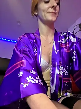 Snapshot of Ladykimberly_XOXO chatting on September 27, 2025, 8:37 pm Ladykimberly XOXO online show from September 27, 2025, 8:37 pm