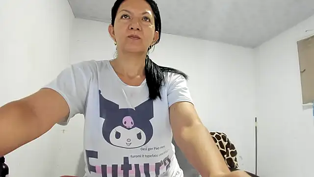 Snapshot of Angelblue_ chatting on September 20, 2025, 12:21 pm Angelblue  online show from September 20, 2025, 12:21 pm