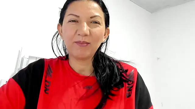 Snapshot of Angelblue_ chatting on October 16, 2025, 12:46 pm Angelblue  online show from October 16, 2025, 12:46 pm