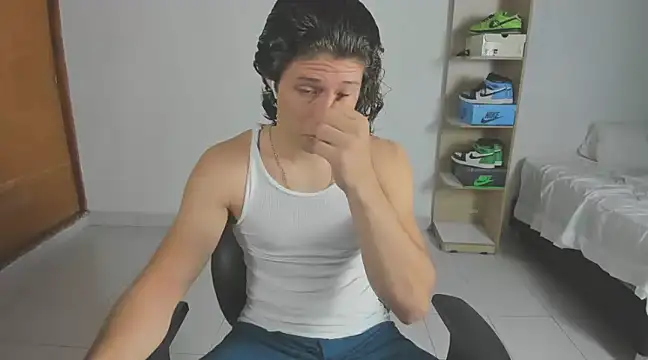 imtonny19 online show from February 25, 2025, 11:04 pm