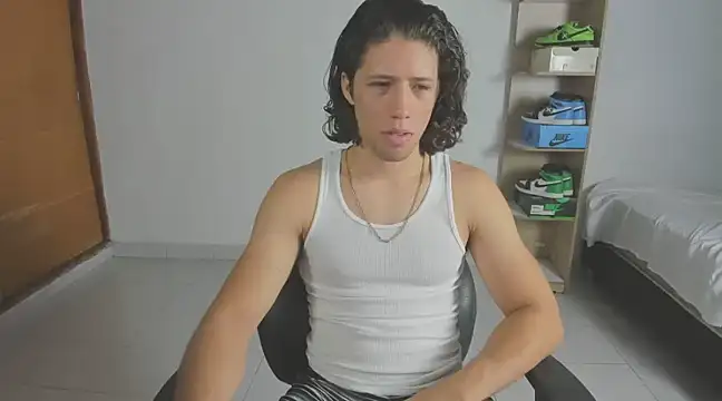 imtonny19 online show from March 3, 2025, 3:27 am