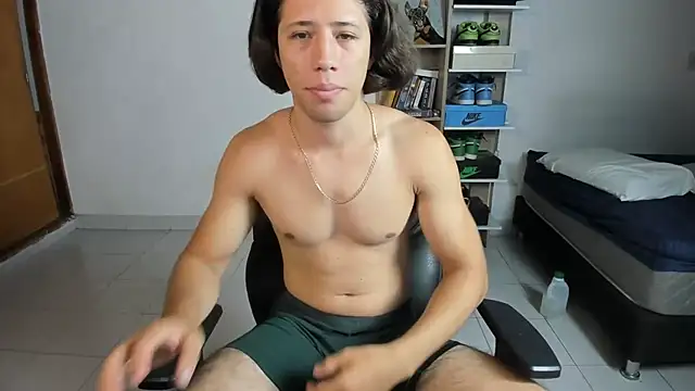 imtonny19 online show from October 31, 2025, 2:57 pm