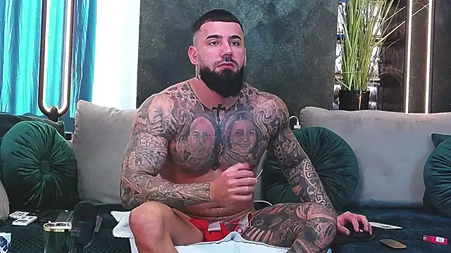 masterkingofmusclee online show from January 14, 2025, 9:35 am