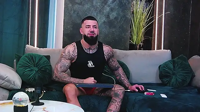masterkingofmusclee online show from January 27, 2025, 6:41 am