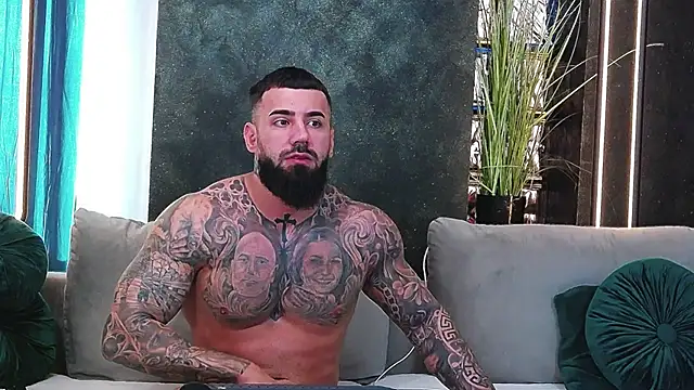 masterkingofmusclee online show from January 24, 2025, 10:11 am