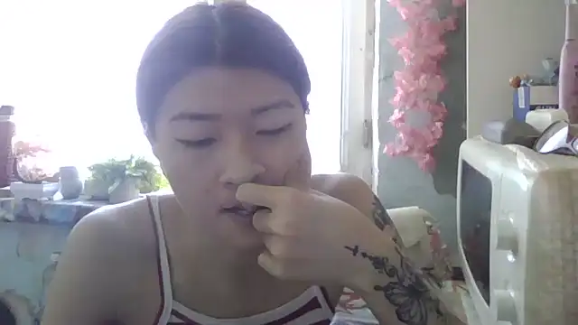 CarlyJoy online show from July 9, 2026, 10:26 am