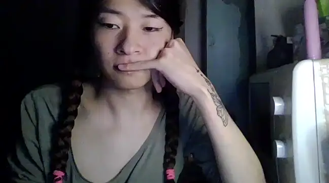 CarlyJoy online show from February 26, 2025, 6:37 pm