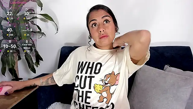 im amber online show from September 29, 2025, 1:39 pm