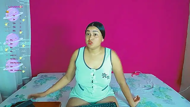 violeta rous online show from December 4, 2024, 2:58 am
