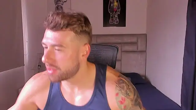 paul rogerr online show from December 5, 2025, 1:53 pm