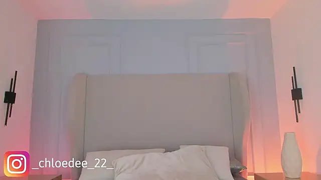 Snapshot of chloe_d chatting on February 22, 2026, 12:40 pm chloe d online show from February 22, 2026, 12:40 pm