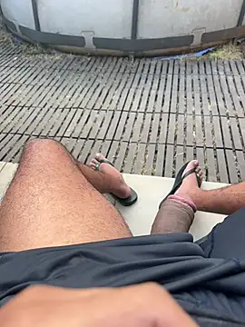 Snapshot of Tintola chatting on February 5, 2026, 8:15 pm Tintola online show from February 5, 2026, 8:15 pm