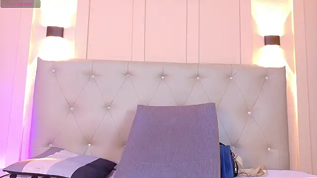 Snapshot of sofiaa_ebony chatting on March 14, 2026, 1:17 pm sofiaa ebony online show from March 14, 2026, 1:17 pm