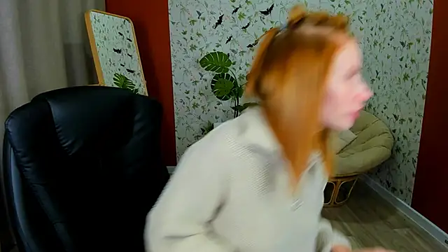 Snapshot of Mira__Blush chatting on October 23, 2025, 1:32 pm Mira Blush online show from October 23, 2025, 1:32 pm