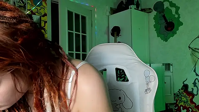 Sunny Mouse  online show from October 7, 2025, 5:14 pm