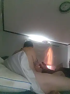 Bi curious86 online show from April 14, 2026, 8:25 pm